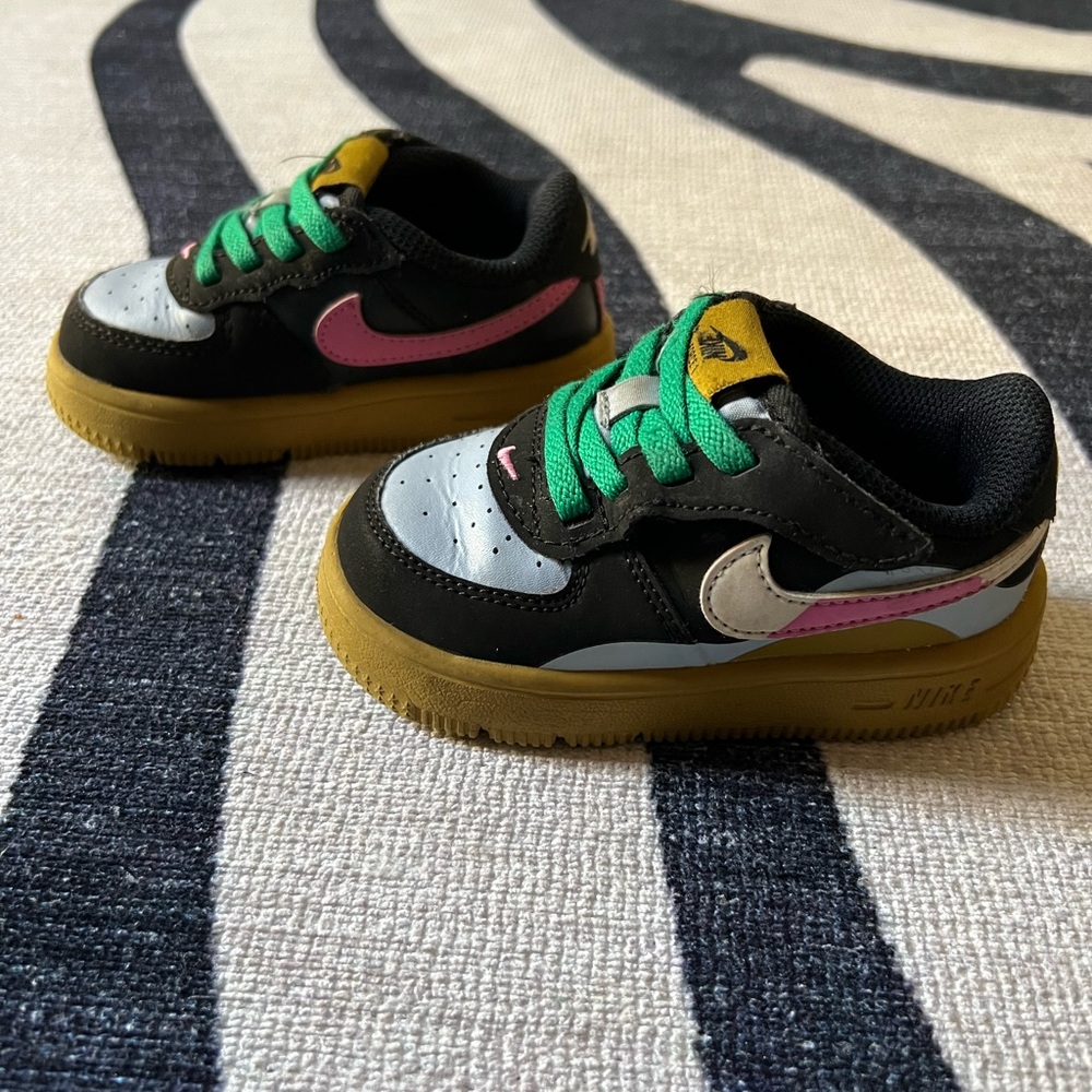 Nike Force 1 Low LV8 2 EasyOn 6C